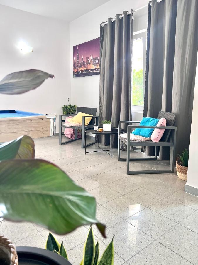 Apartments Ana & Ita Novalja Ngoại thất bức ảnh