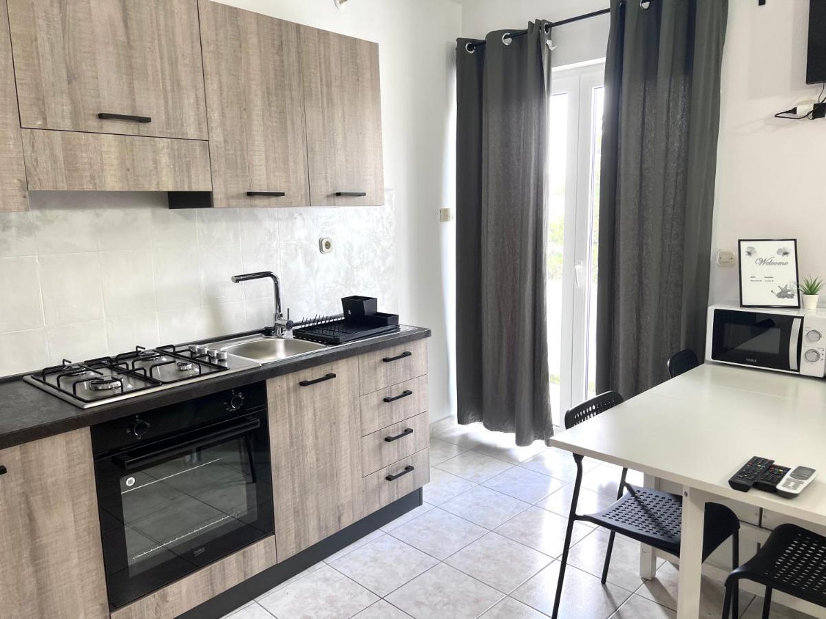 Apartments Ana & Ita Novalja Ngoại thất bức ảnh