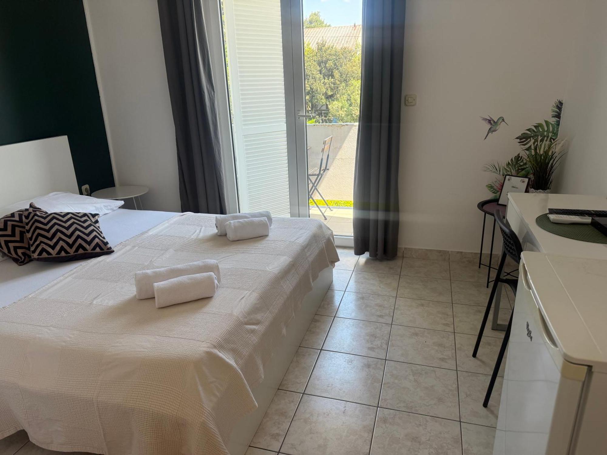 Apartments Ana & Ita Novalja Ngoại thất bức ảnh