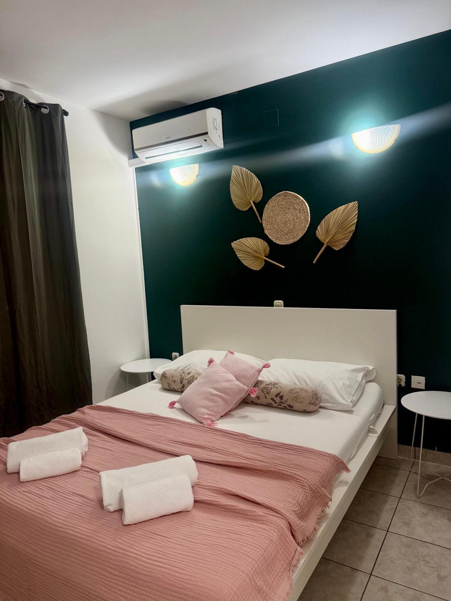 Apartments Ana & Ita Novalja Ngoại thất bức ảnh
