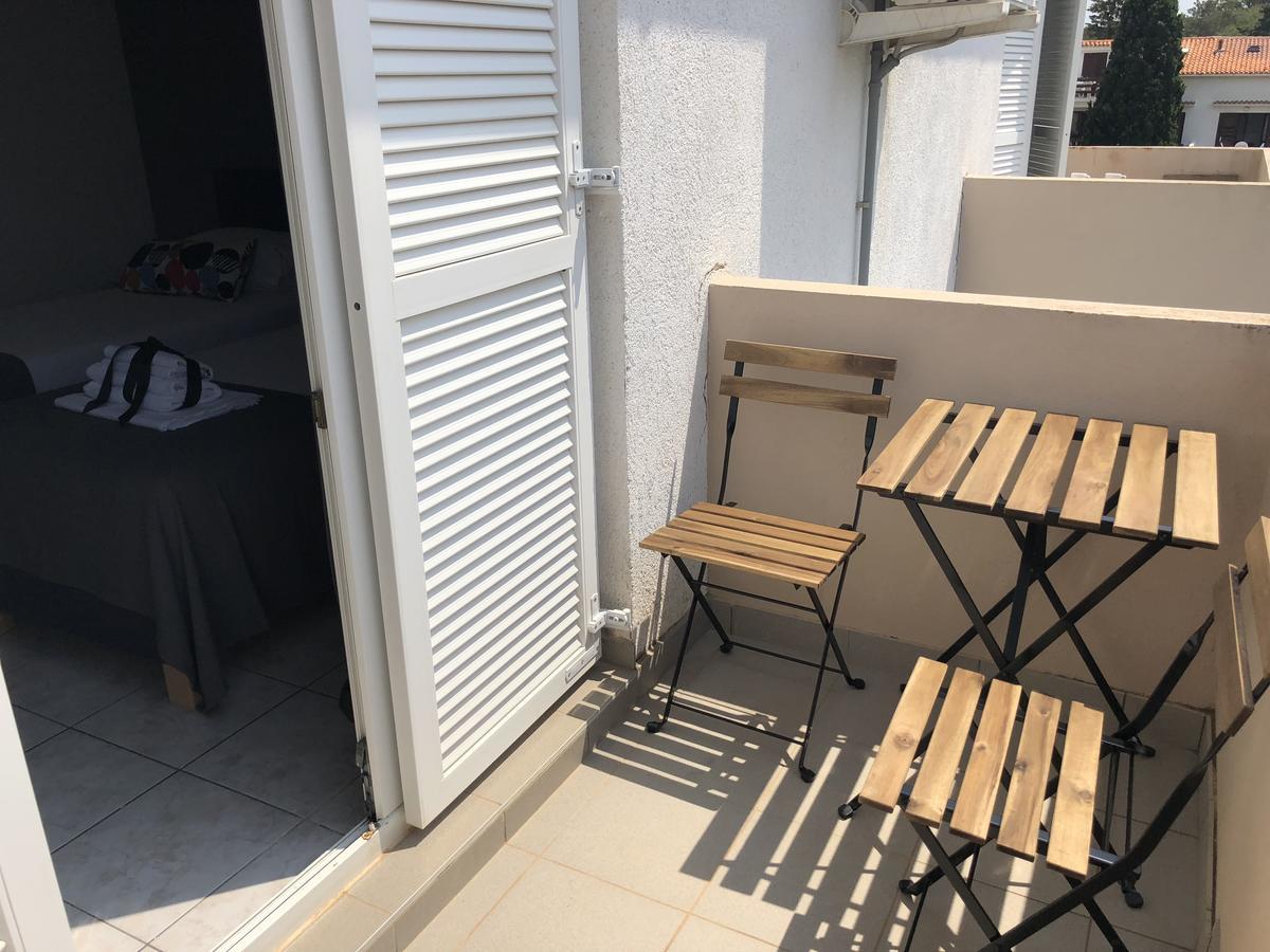 Apartments Ana & Ita Novalja Ngoại thất bức ảnh